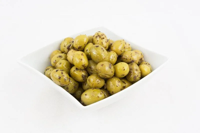 Cracked green olives pesto basil, calibre 19/21 10 kg