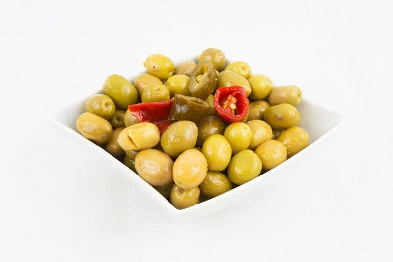 Cracked hot olives, calibre 19/21 10 kg