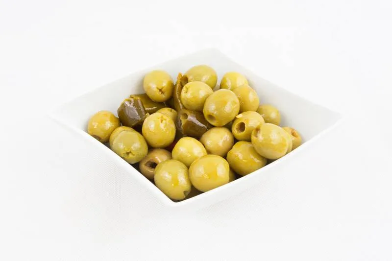 Green pitted hot olives 8 kg