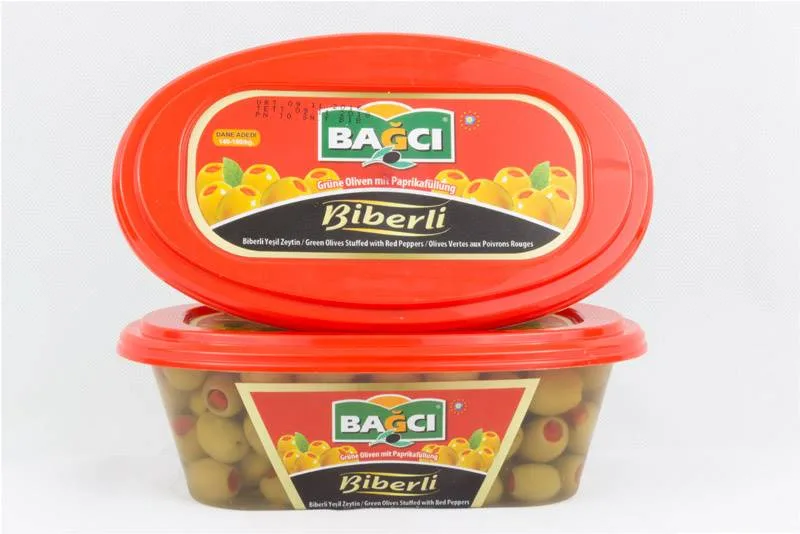 Pepper-stuffed olives PET bottle 700 g